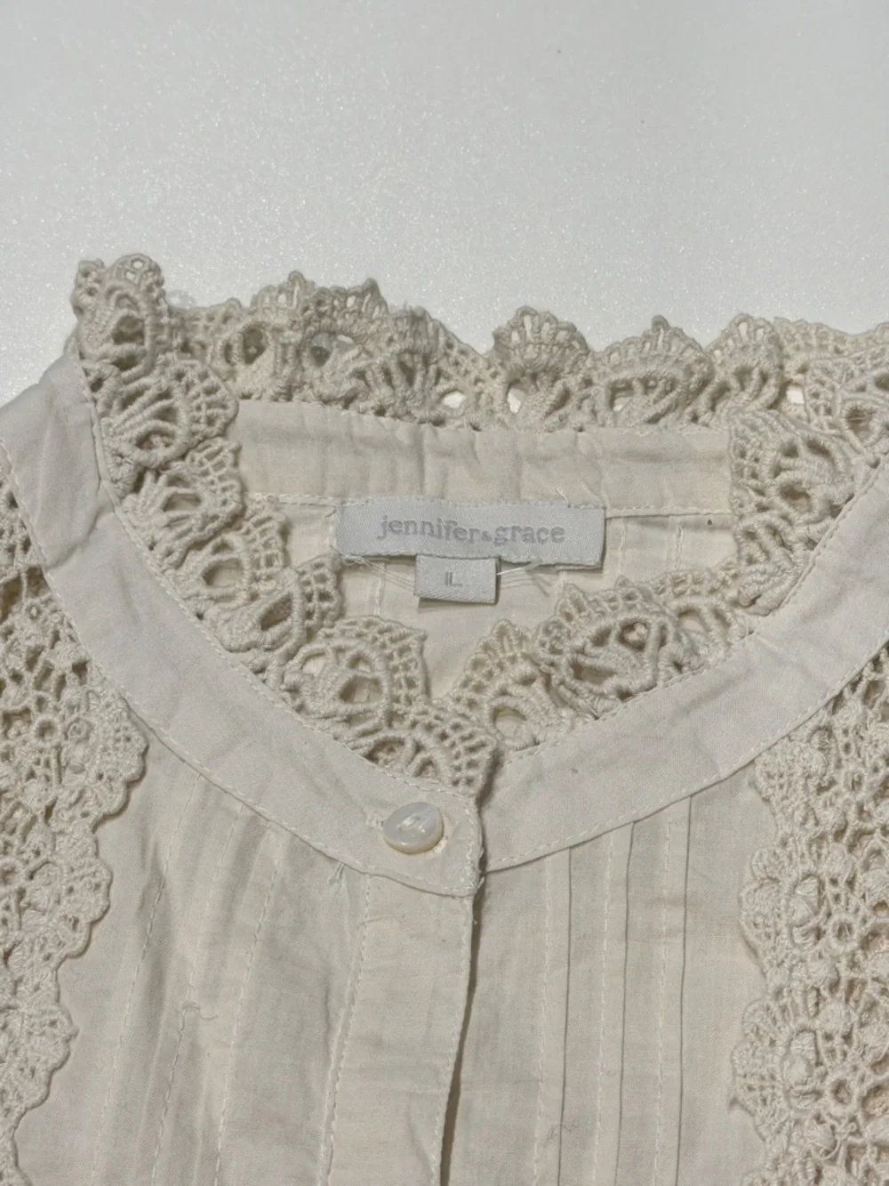 Ivory Lace-Trim Button Front Blouse L - Picture 3 of 4